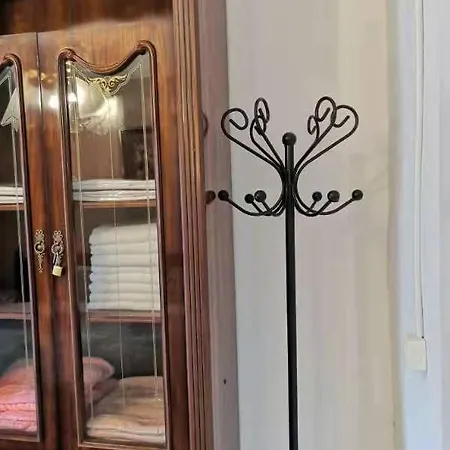 Δωμάτια σε οικογενειακή κατοικία Jazmin Home-sin Asensor-con Pin Ρόντα